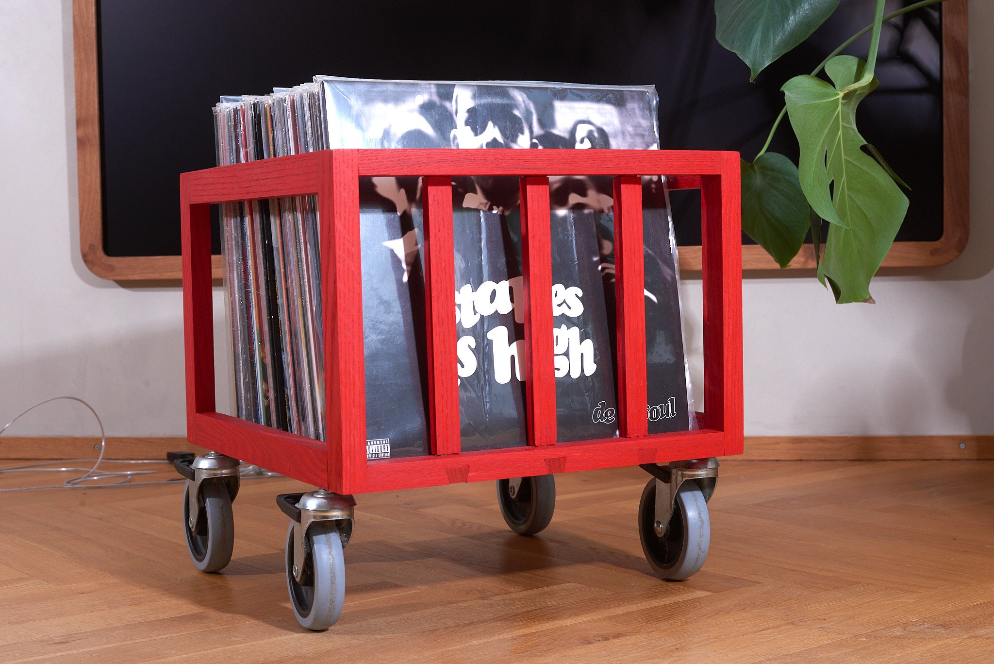 BACK - Vinylback i massiv ek med hjul