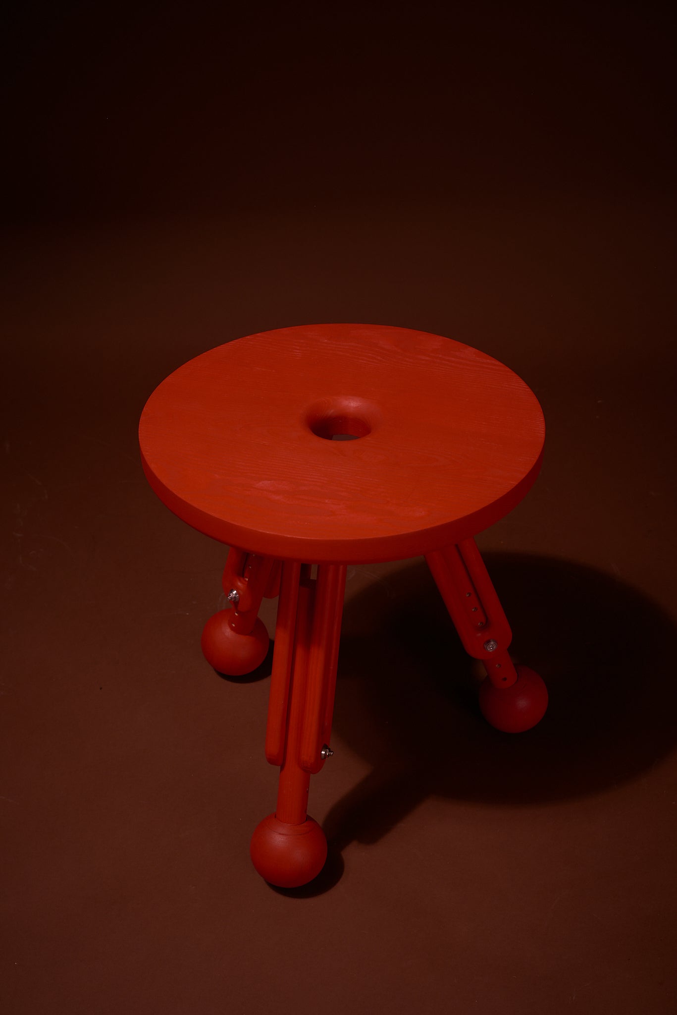 3 BENT - Justerbart Sidobord RÖD